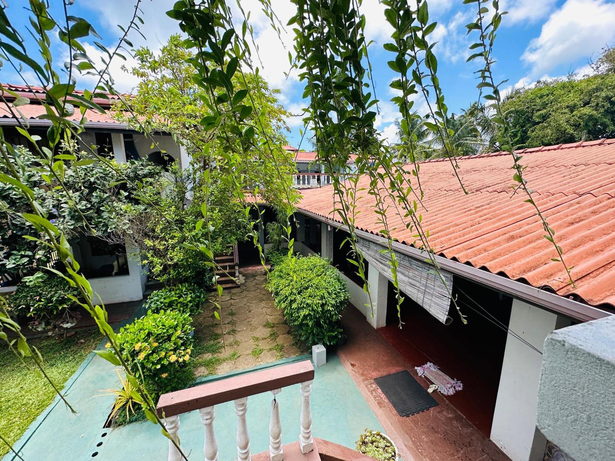 Star Holiday Resort Хиккадува Экстерьер фото