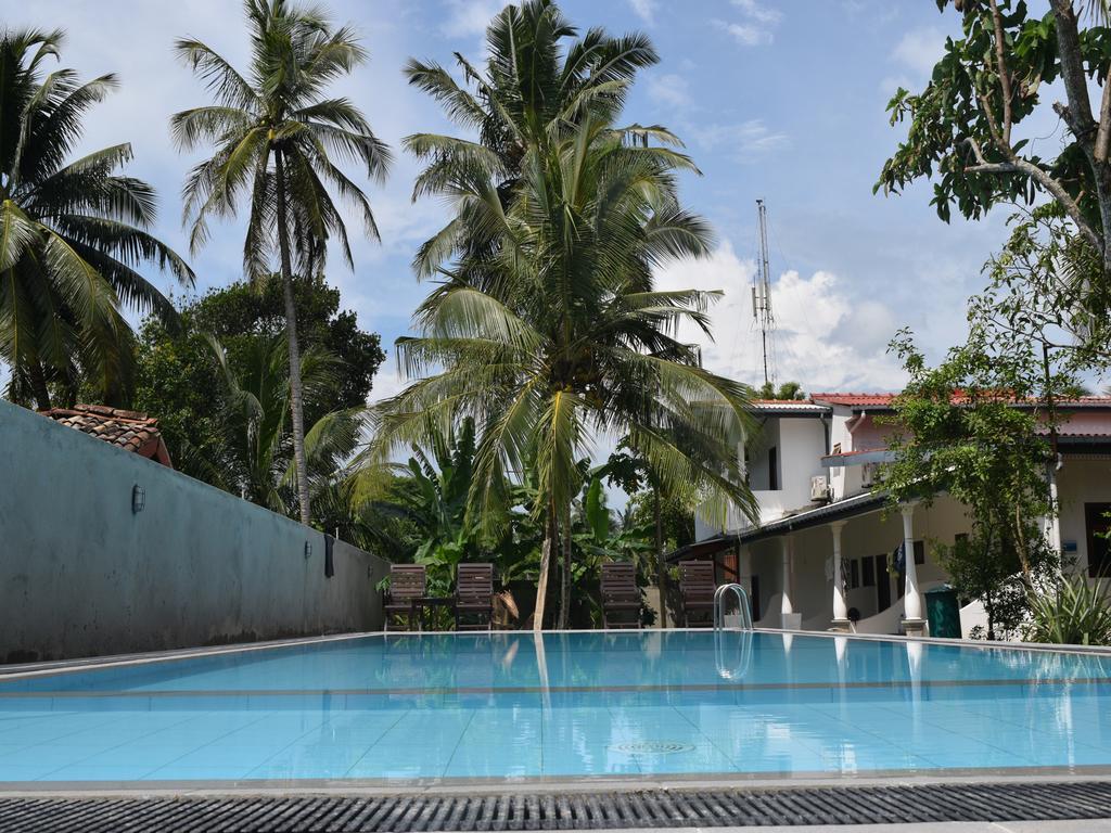 Star Holiday Resort Хиккадува Экстерьер фото