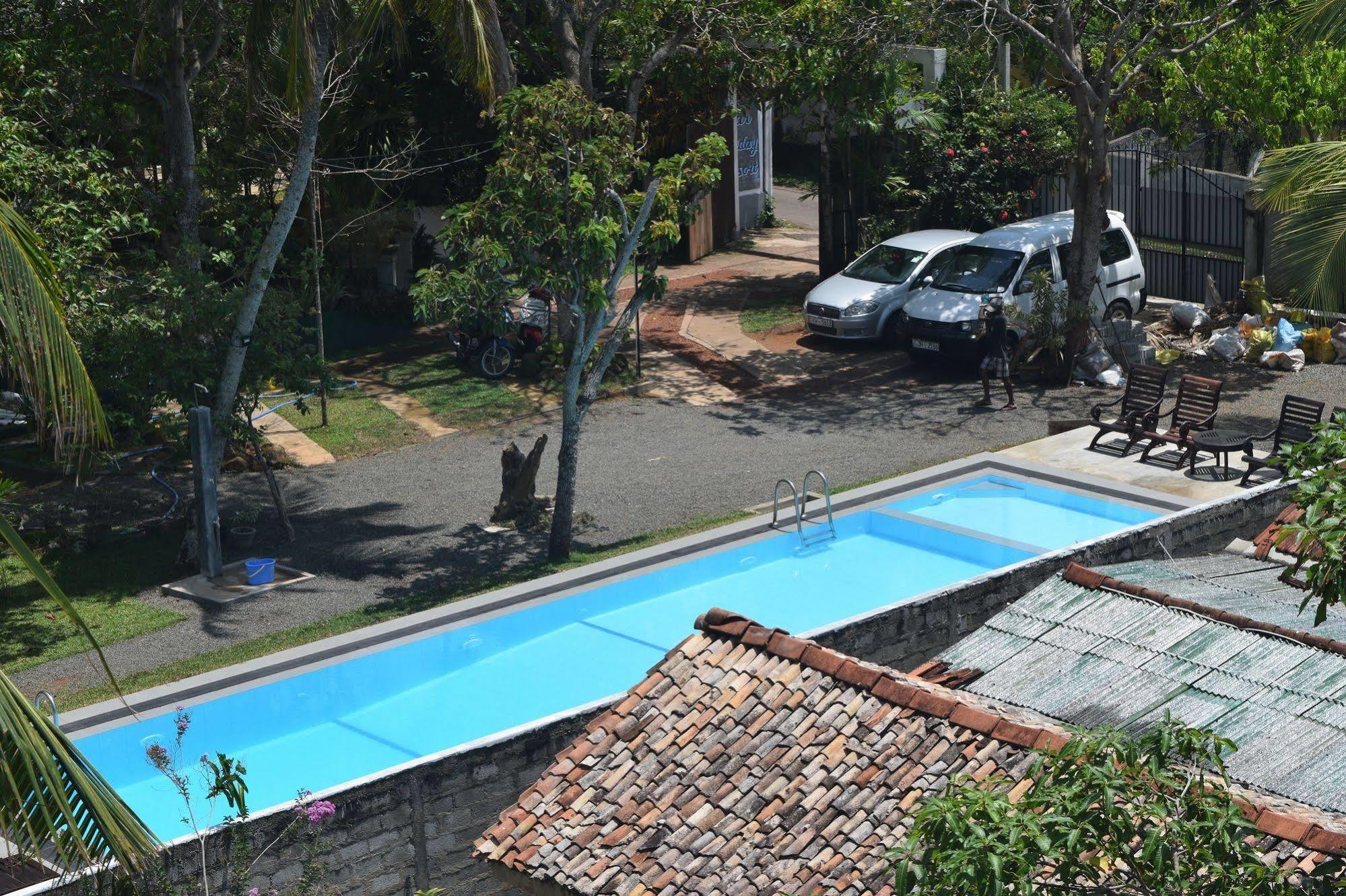 Star Holiday Resort Хиккадува Экстерьер фото