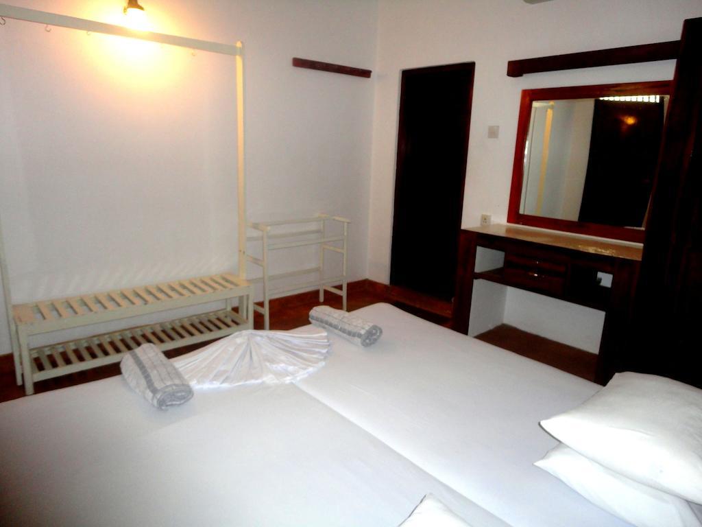 Star Holiday Resort Хиккадува Экстерьер фото